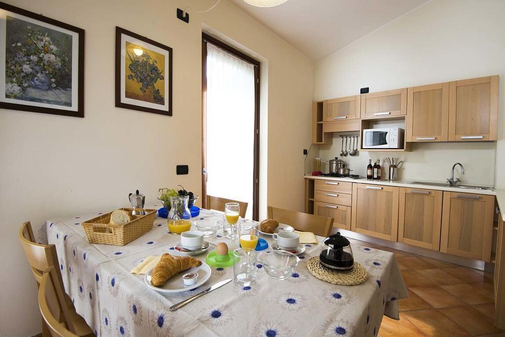 Residence Corte Camaldoli Garda  Exterior photo