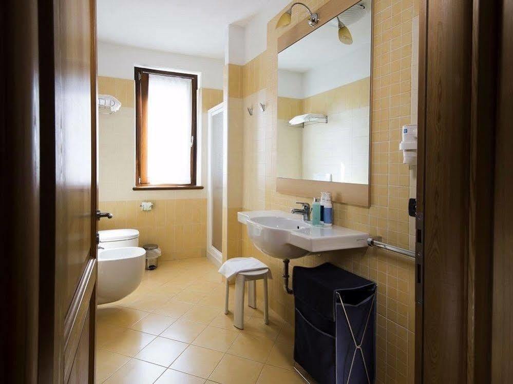 Residence Corte Camaldoli Garda  Exterior photo